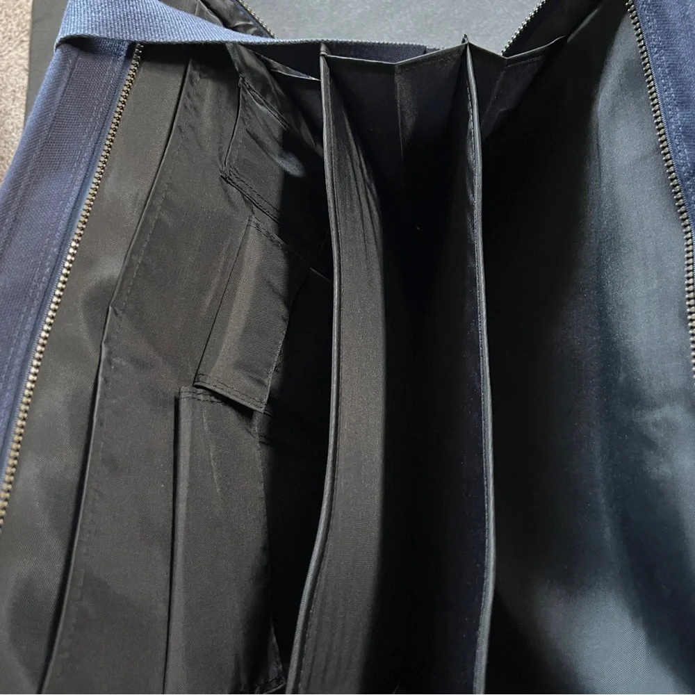 Apple Laptop Bag Mac Computer Shoulder Messenger Leather Accents Navy Canvas EUC